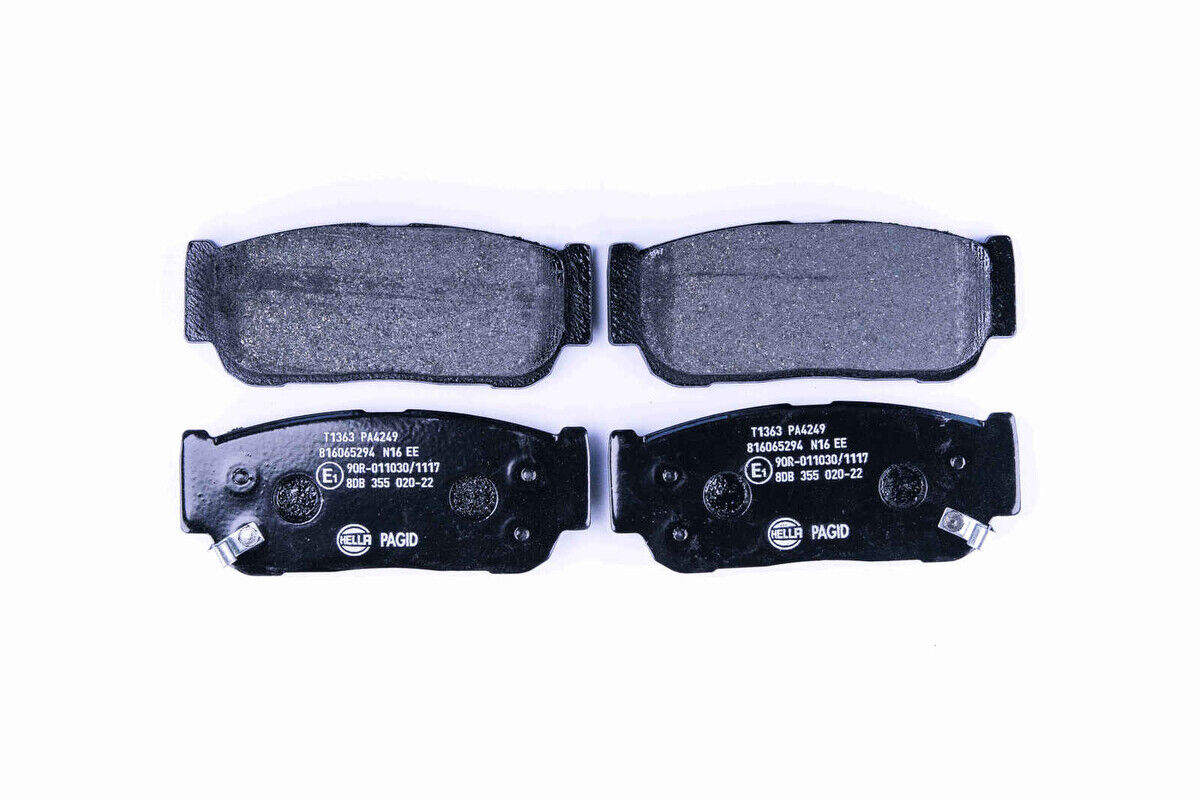 Bremsbelagsatz Bremsscheibe hinten HELLA für KIA SSANGYONG