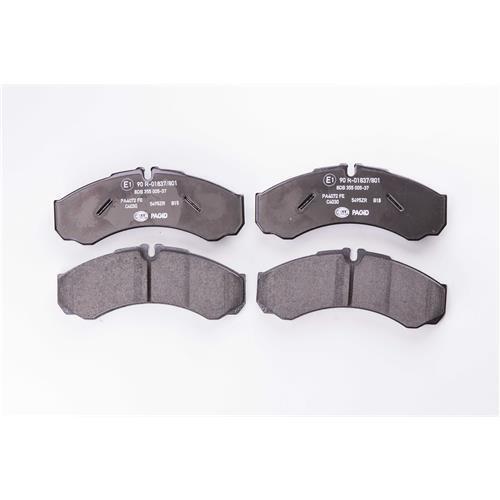 Bremsbelagsatz Bremsscheibe hinten HELLA für RENAULT TRUCKS