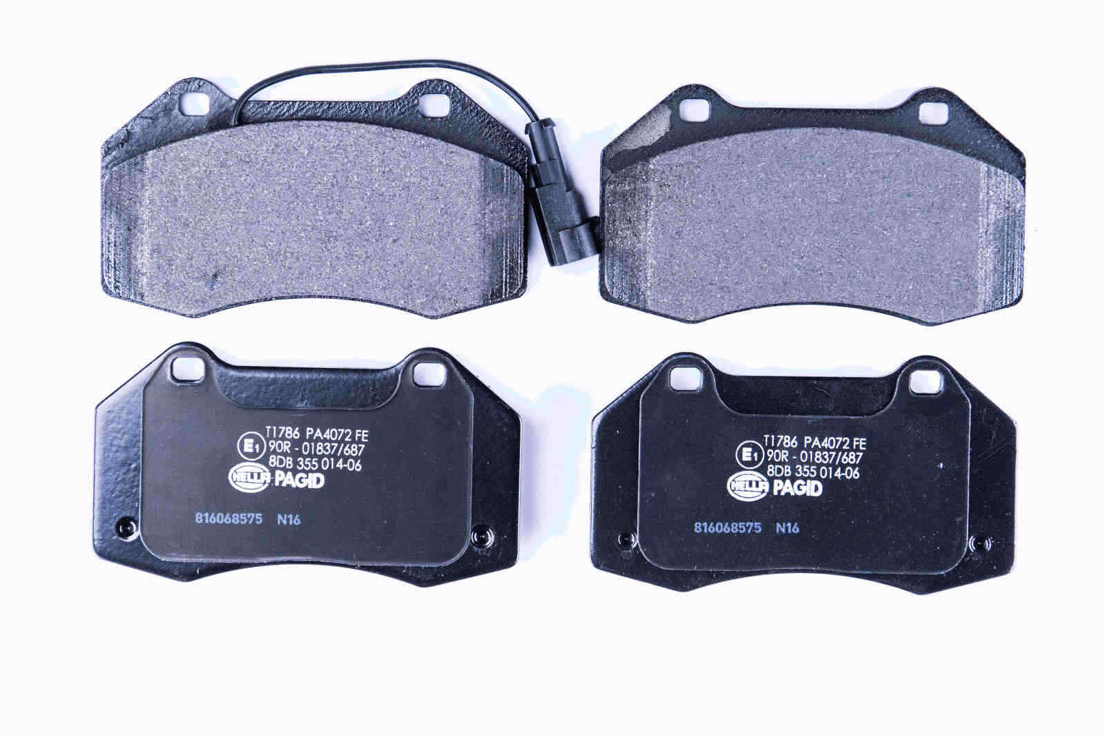Bremsbelagsatz Bremsscheibe vorne HELLA für ABARTH ALFA ROMEO FIAT
