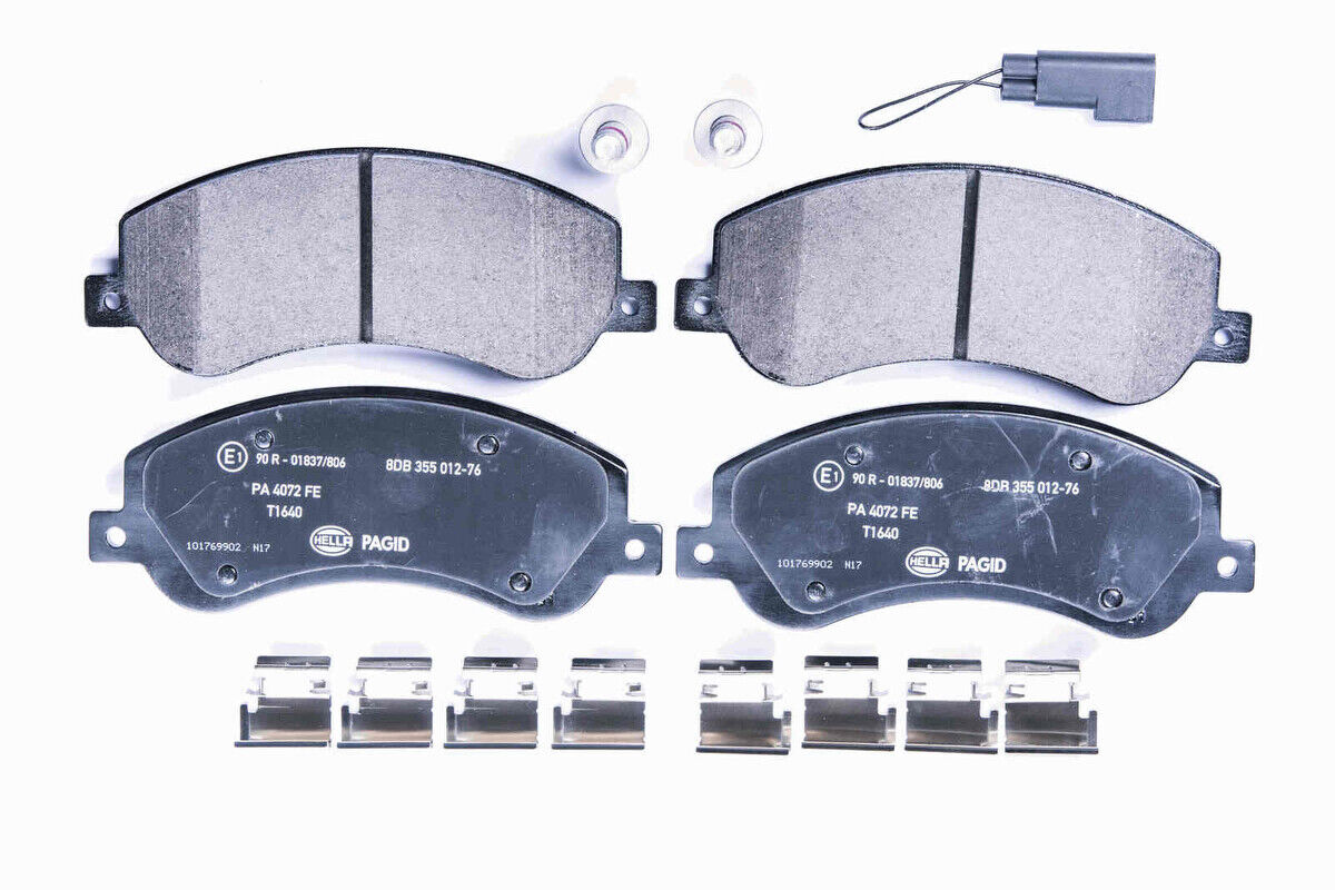 Bremsbelagsatz Bremsscheibe vorne HELLA für FORD TRANSIT Bus