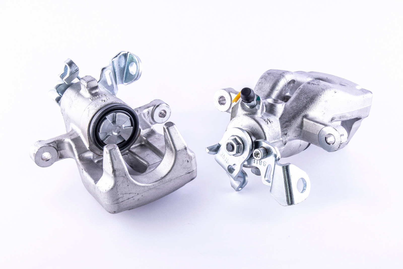 Bremssattel links hinten HELLA für RENAULT CLIO III