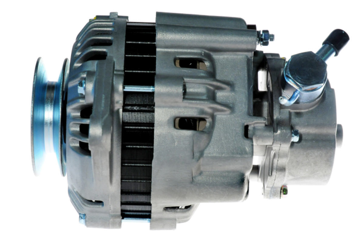 Generator mit Riemenscheibe 86mm HELLA für PAJERO II